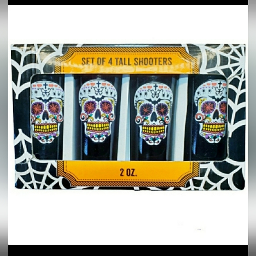SUGAR SKULLS Day of the Dead Tall Shooter Shot Glasses Set Of 4 NEW IN B…